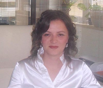 Özge Eren portresi
